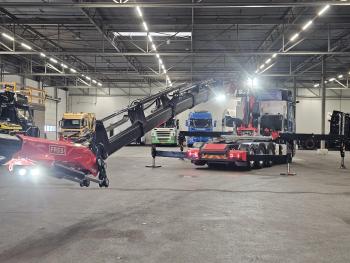 3353 8x4 / FASSI 71  T/M + JIB / CRANE / KRAN